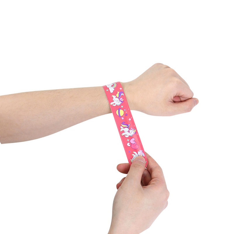10pcs / Set Mainan Gelang Slap Band Motif Kartun Unicorn Untuk Anak Laki-Laki / Perempuan