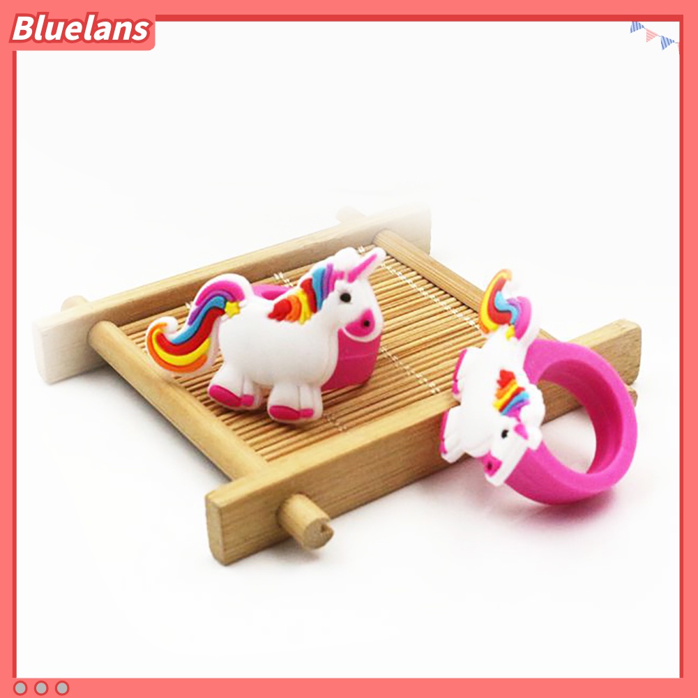 8pcs / Set Cincin Bahan Silikon Motif Kartun Untuk Wanita