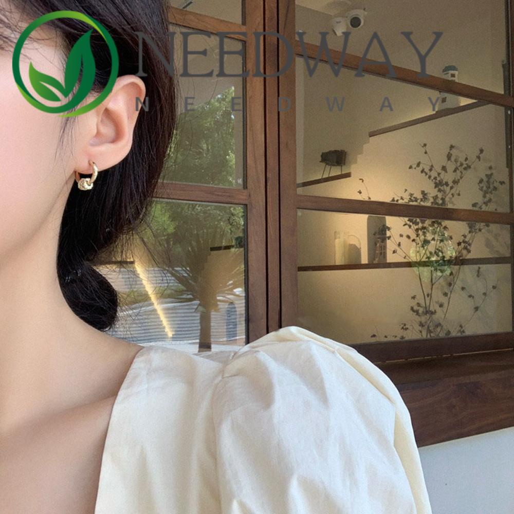 Needway  Golden Plated Hoop Earrings Vintage Fashion Jewelry Circle Ear Buckles Women Punk Korean Geometric Alloy Ins Ear studs/Multicolor