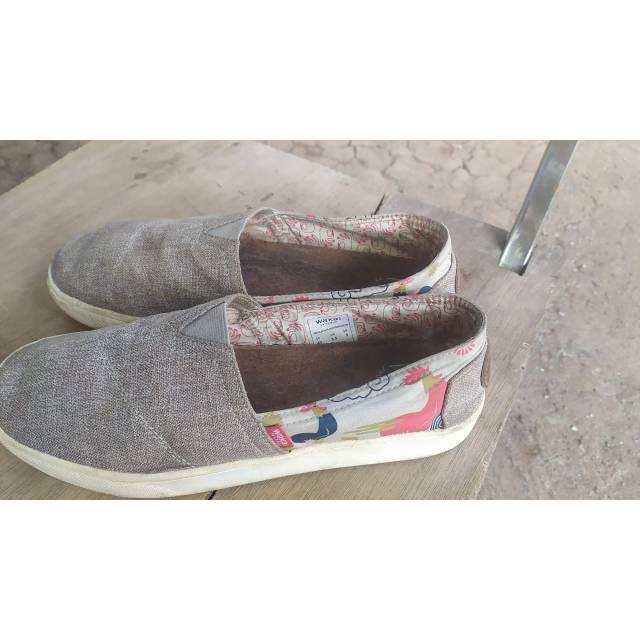 Wakai Hashigo Firerooster