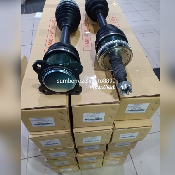 Drive shaft cv joint Mitsubishi Triton original OEM