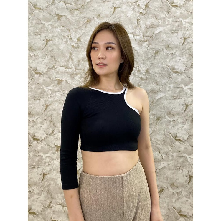 MODAVIE - ADELINE CROP TOP Longsleeve Crop Tee Baju Atasan Satu Lengan Panjang