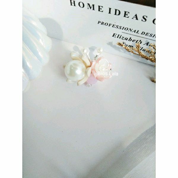 Lala Blooming Brooch Series Bros bunga pastel banyak model