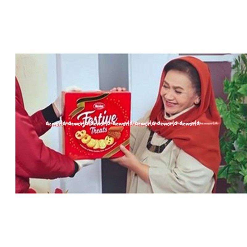 Roma Festive 765gr Treats Butter Coockies Biscuit Roma Biskut Kaleng Merah Treat