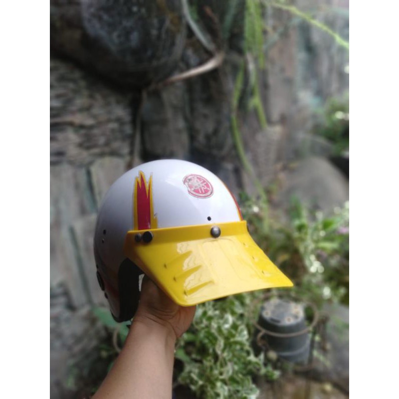 Helm Yamaha jadul pet kuning Osbe