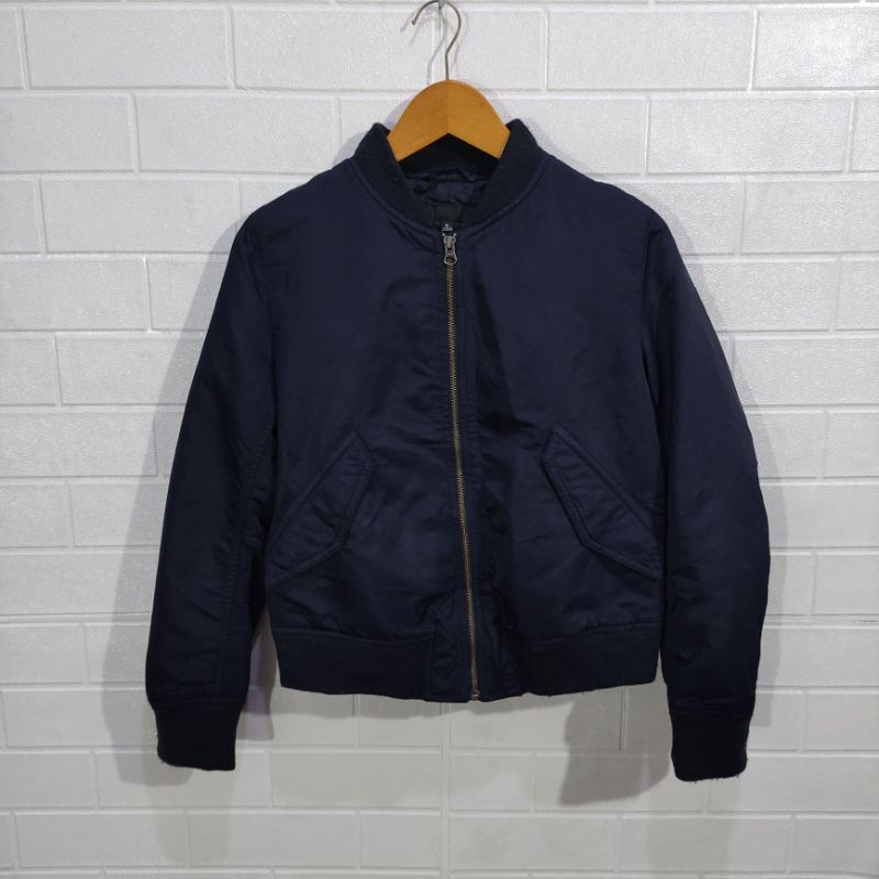 Jaket / Jacket Tebal Bomber Second Original UNIQLO