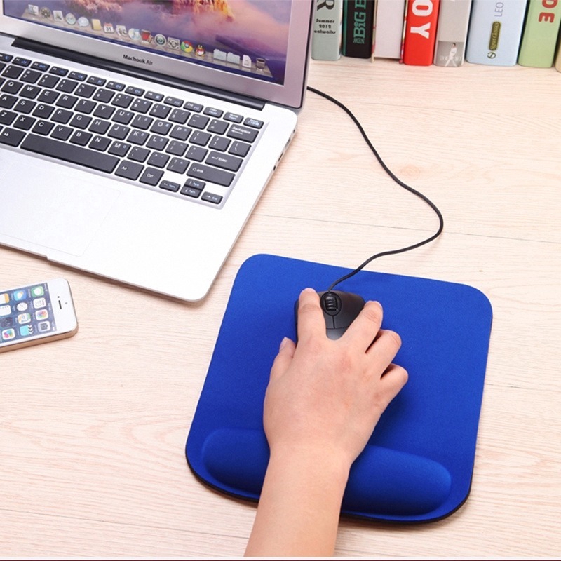 Mouse Pad Gaming Bentuk Persegi Desain Ergonomis Nyaman Dengan Gel Pergelangan Tangan