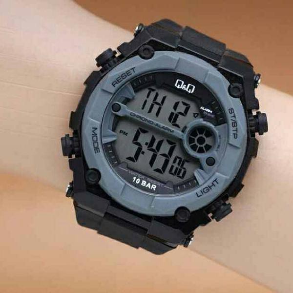 Jam Tangan Pria Grey Qq M127 Original Bergaransi stap rubber