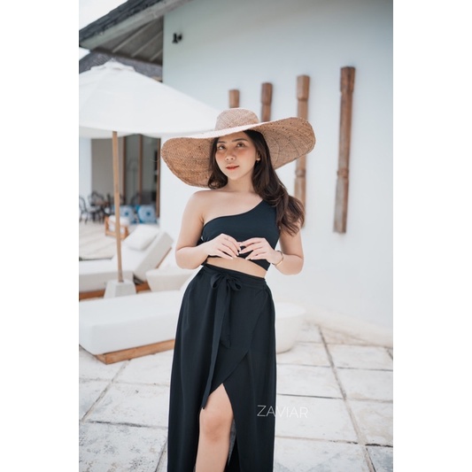 Azura Skirt in Black | summer, beach/ casual korean skirt