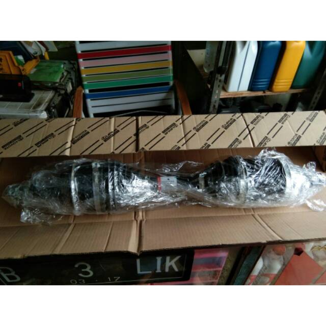 As Roda Depan atau Drive Shaft Toyota Hilux Revo Hilux New