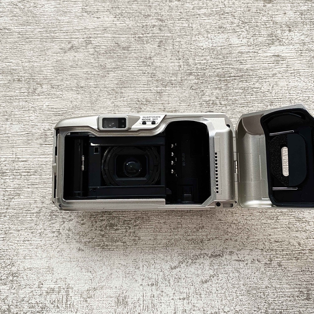 OLYMPUS MJU III 80 - KAMERA ANALOG REUSABLE MURAH 35MM-8