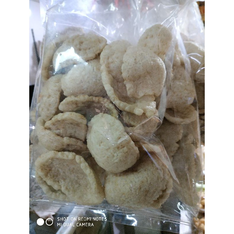 

Kerupuk Kemplang Kulit Ikan Tenggiri Bangka