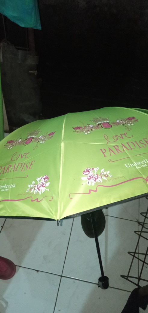 Payung Lipat 4 Fancy Karakter Love Paradise Anti Uv Merk Osaka - Bw-082