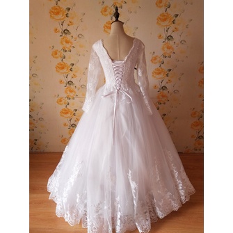 Gaun pengantin putih lengan panjang mengembang pesta pernikahan