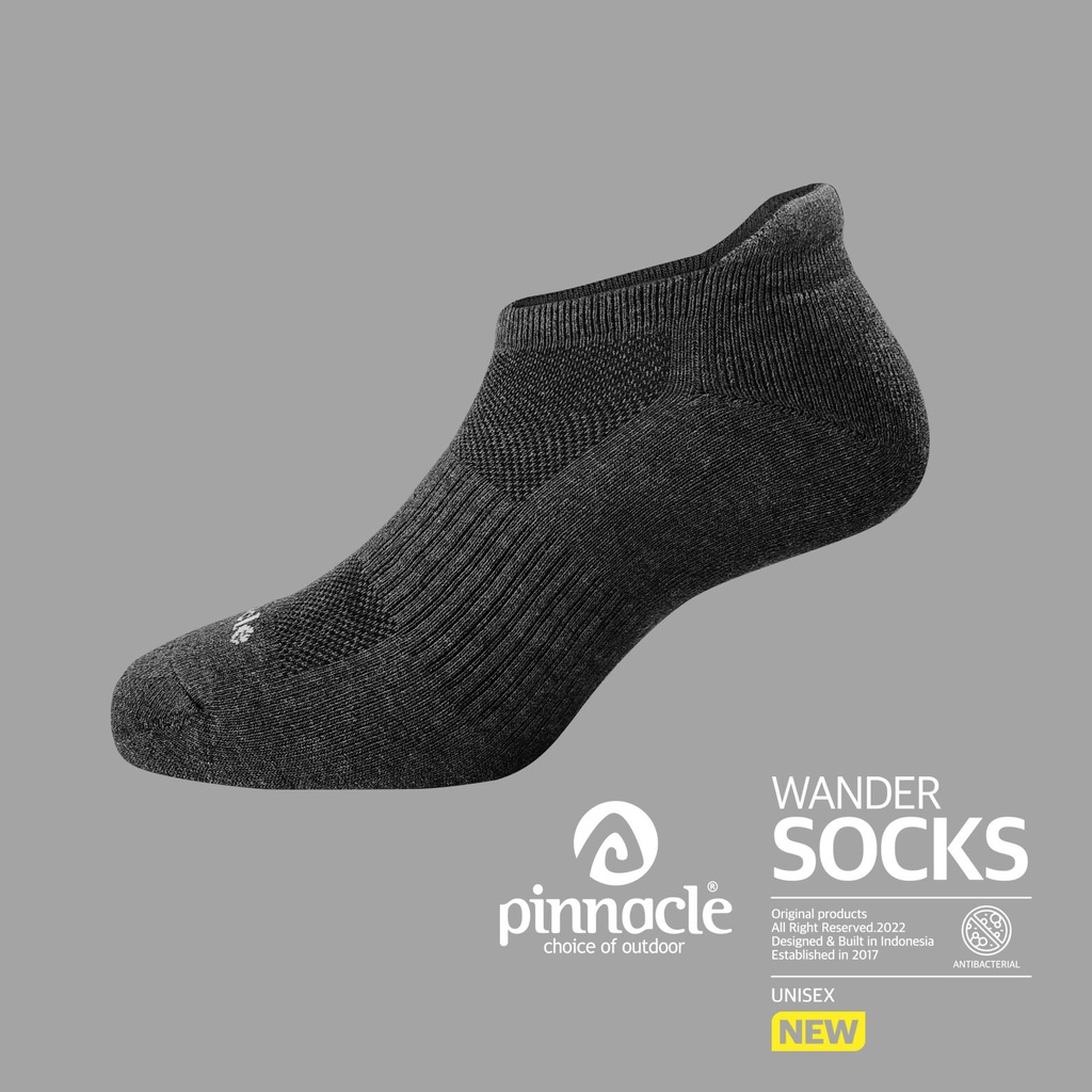 Pinnacle Wander Socks - Ankle Dark Grey