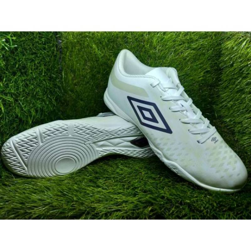Sepatu Futsal Umbro Velocita IV League IC - White