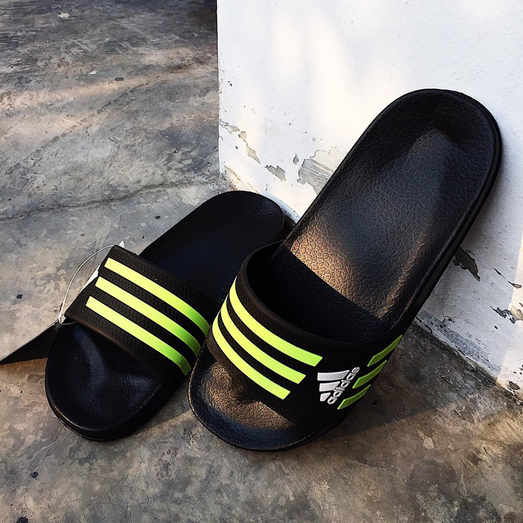 adidas duramo flip flops