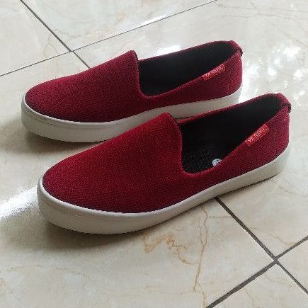 sepatu Korean slip on wanita dewasa terbaru