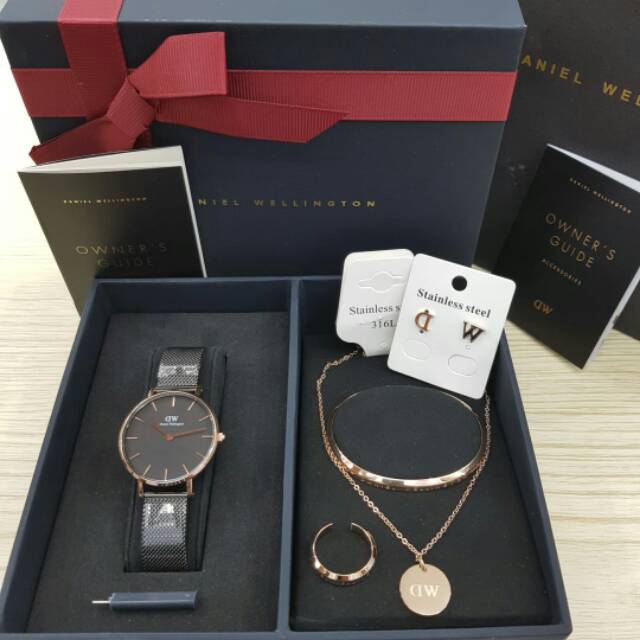 Jam tangan wanita petite paket cuff lengkap