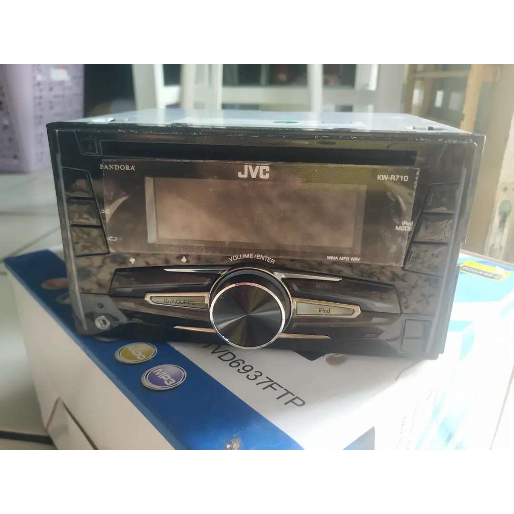 Tape Mobil dari Mobilio (JVC KW-R710H5)