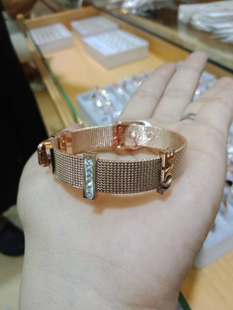 Gelang titanium mata