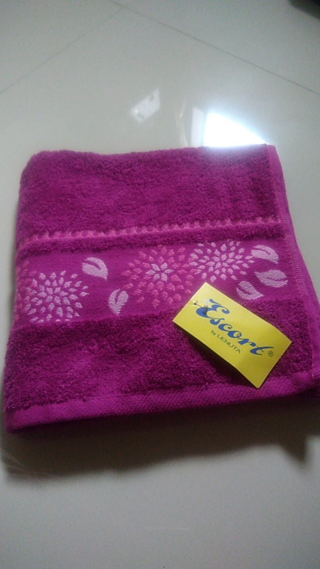 Handuk Mandi / Dewasa / Souvenir Escort By Lenuta 50 X 100 Cm 2 Motif