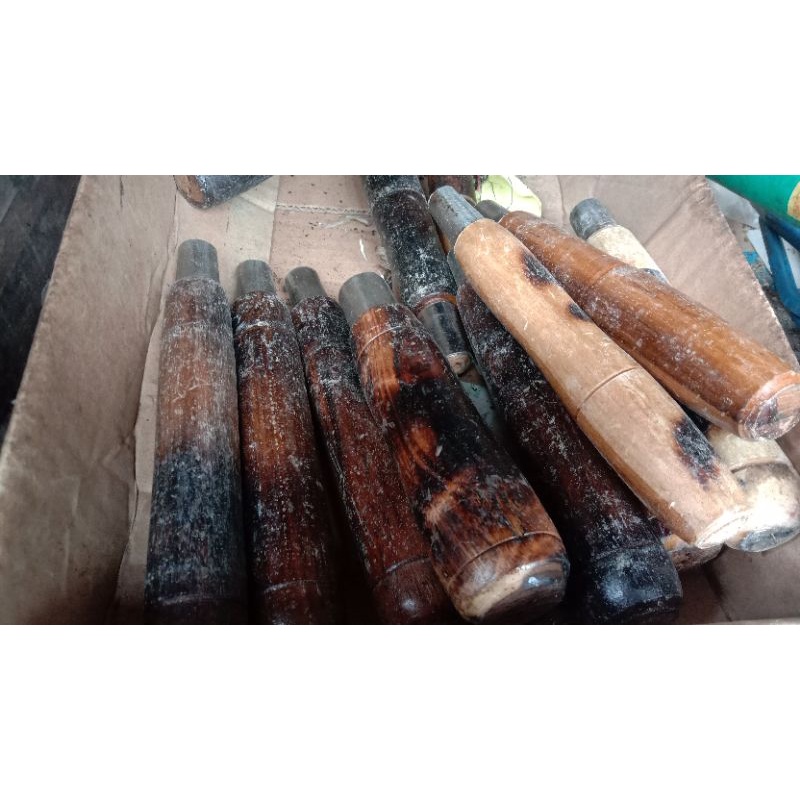 ganggang kayu garan arit atau pegangan sabit