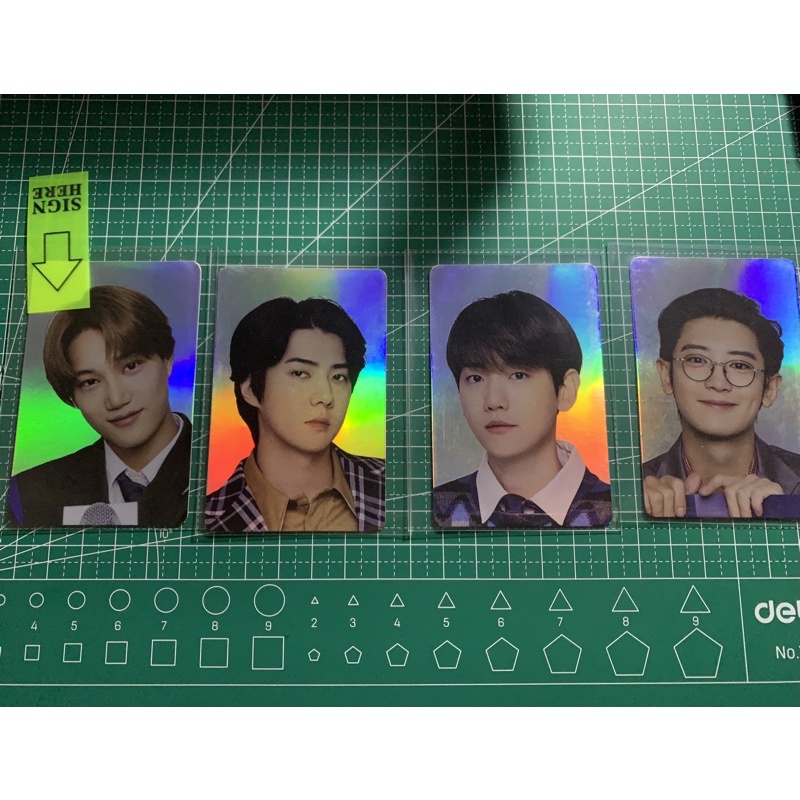 EXO Photocard EXO 2021 Season's Greeting Aladin Official Benefit Hologram Photocard