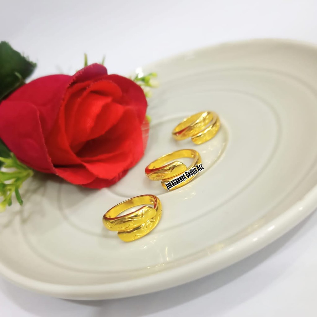 CINCIN LAPIS EMAS24K POLOS UKIR HALUS ELEGAN TIDAK KARAT