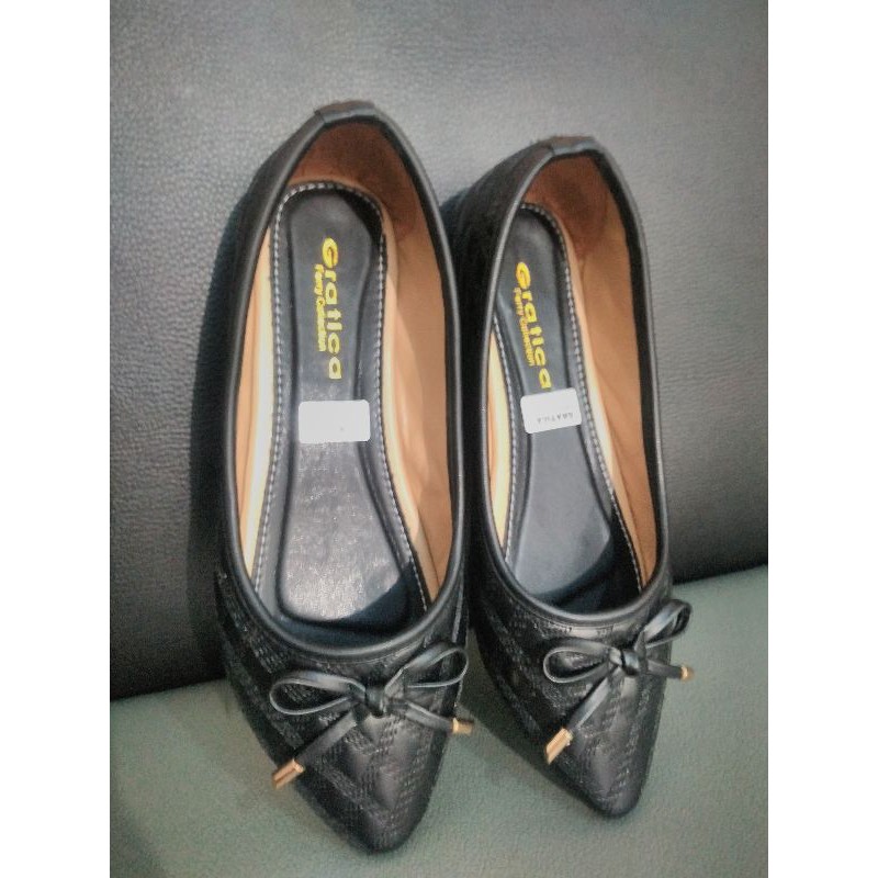 sepatu wanita gratica