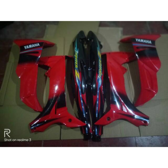 Cover body dan sayap jupiter z cw 2005 hitam merah