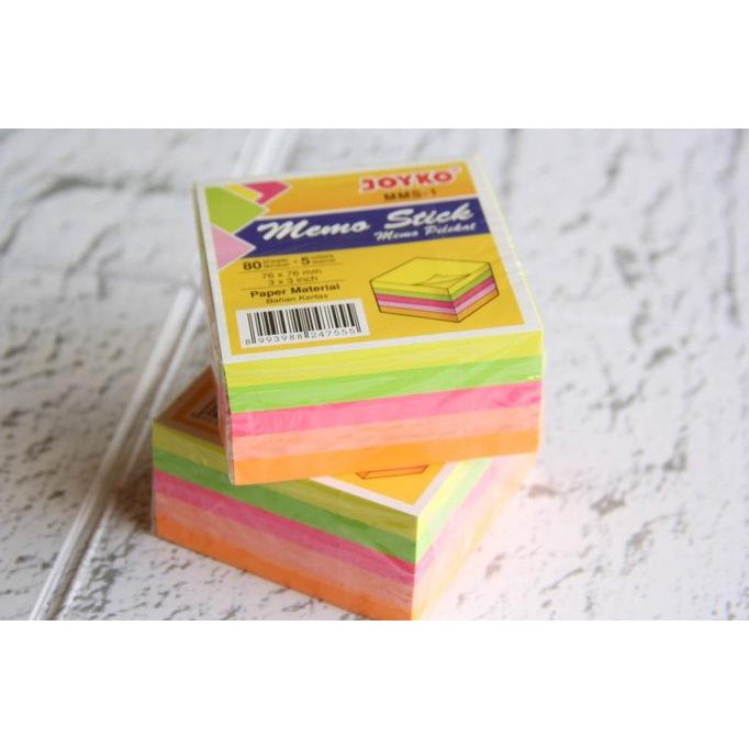 

Promo Awal tahun Post It Warna MMS 1 - 5 warna Diskon