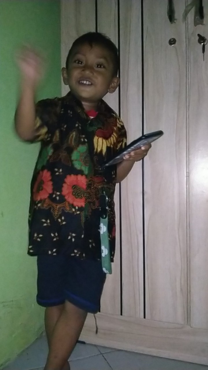 Batik Couple Batik Keluarga Ibu Ayah Dan Anak Maura Couple Sania Ruffle Modern ( Kupu Kuning )