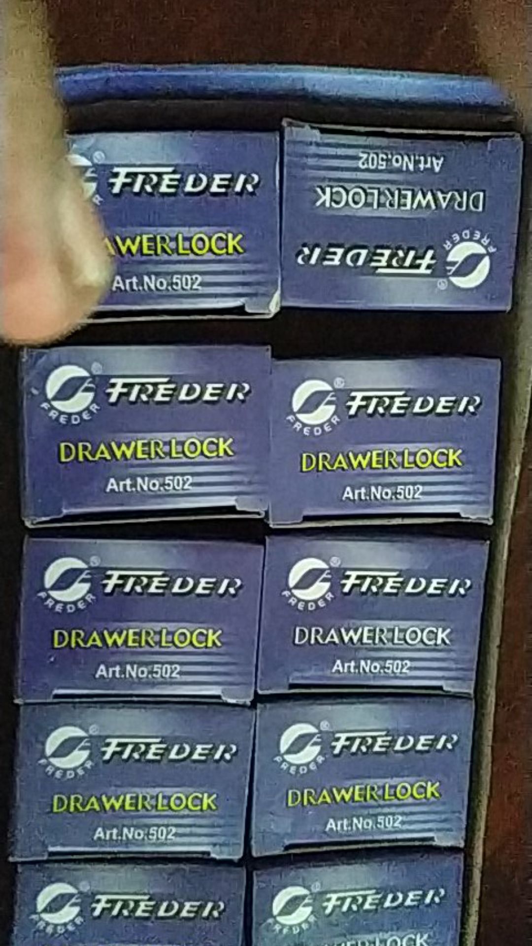 Freeder Kunci Pintu Lemari Laci Loker 808