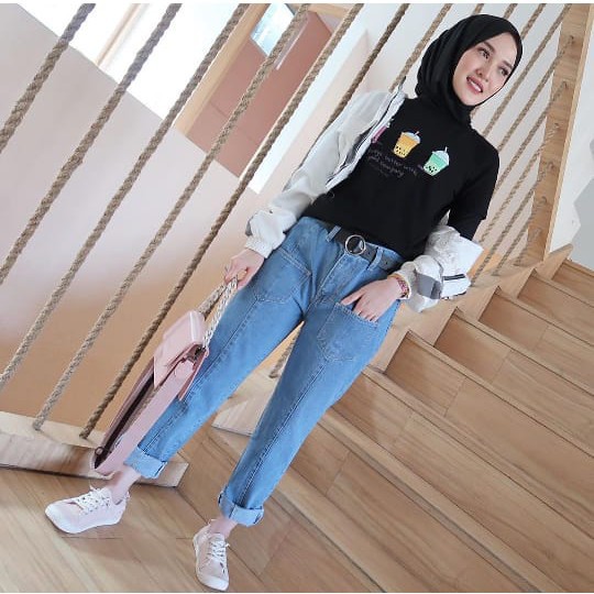 BOYFRIEND POCKET JEANS RAWIS / JEANS WANITA