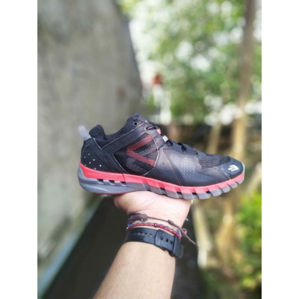 Sepatu Gunung TNF Second