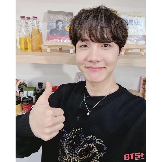 Sweater RUN BTS Jhope Black