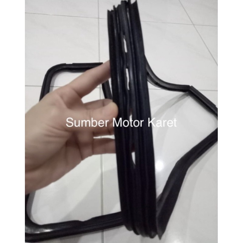 Karet Kaca Angin Depan Hardtop FJ/BJ 40/45 2F