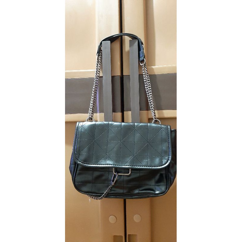 Preloved Zara Rocker / Tas Rantai Hitam