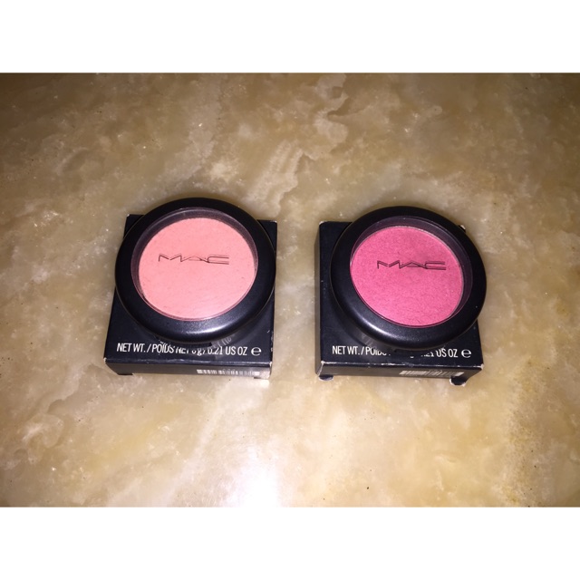 Preloved MAC blush on