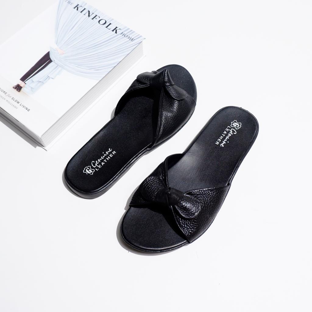 SANDAL KULIT WANITA / SANDAL SLOP / SANDAL TEPLEK WANITA / SANDAL PAPIRUT / SANDAL FLAT PITA-HITAM