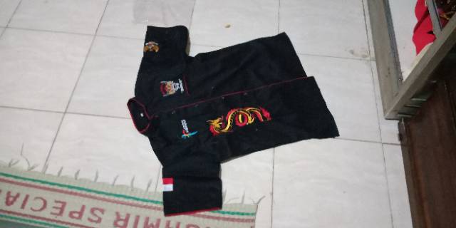 Baju bordir barongan