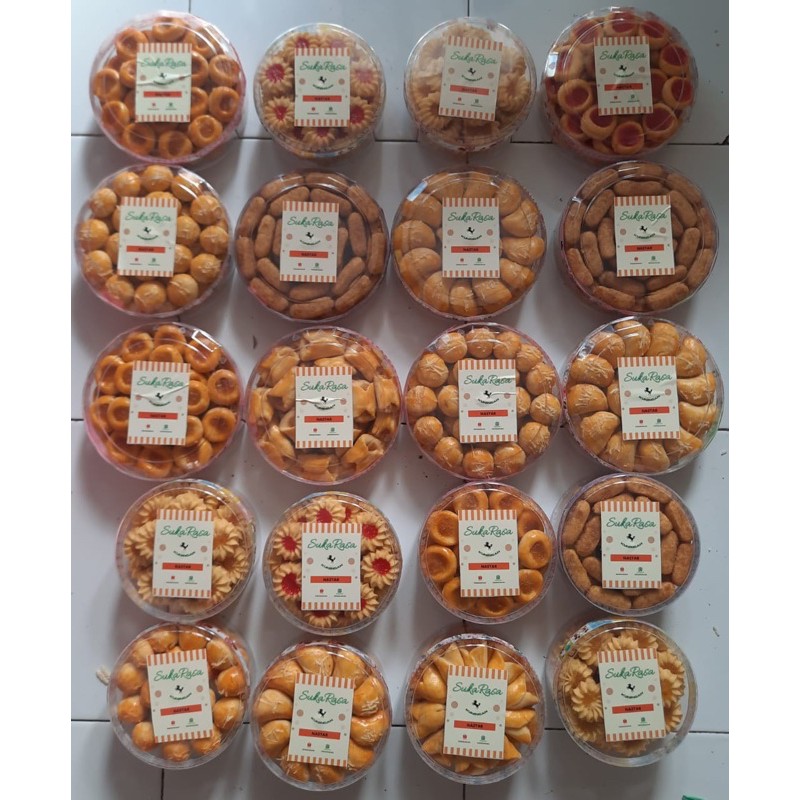 

kue lebaran uk. 300gr nastar, putri salju, kue sagu