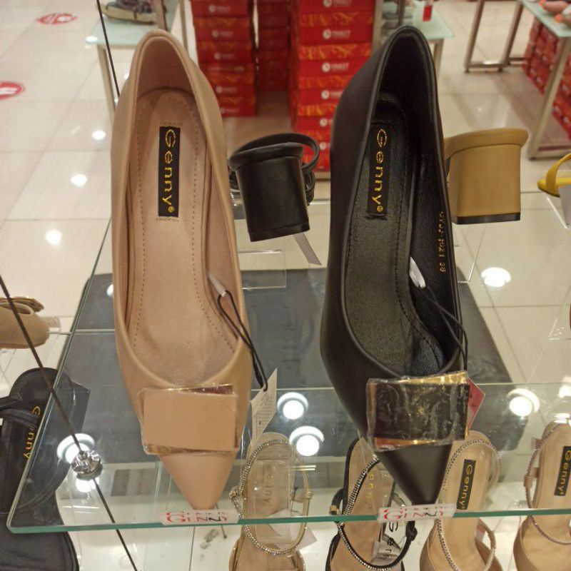heels genny