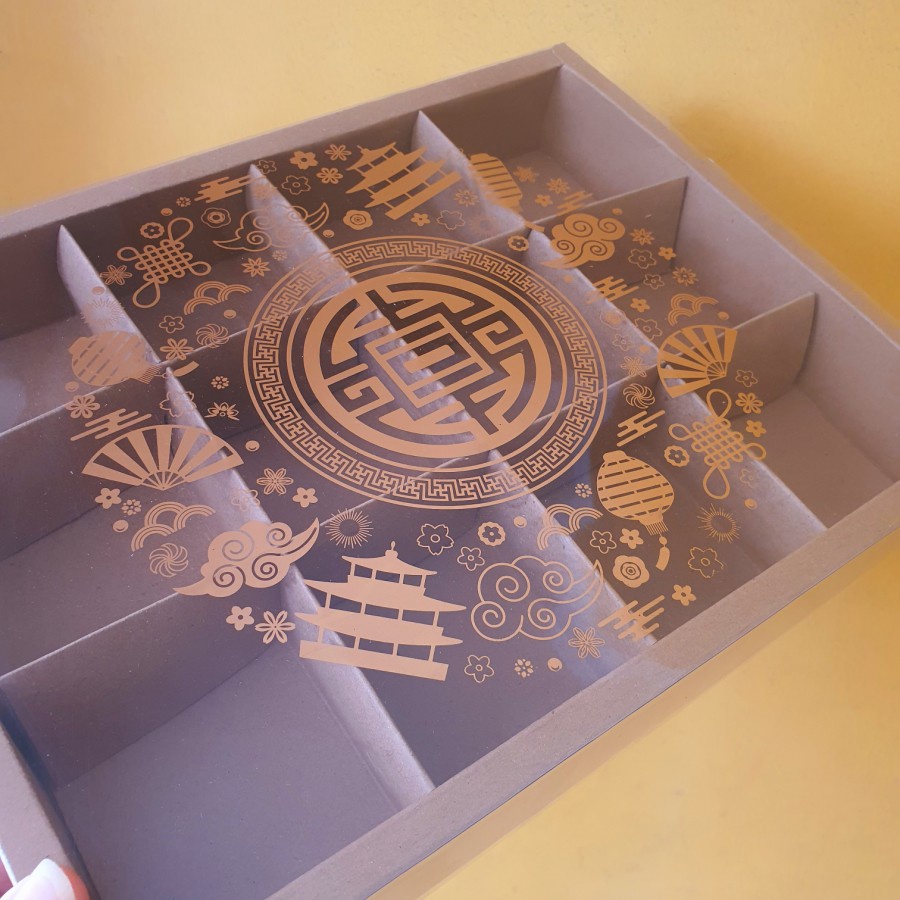 

(5 Pcs) Box Mika Imlek Sincia Kotak Kemasan Dus Kue Cake Eggtart Sekat 12 CNY Sincia Packaging Hampers