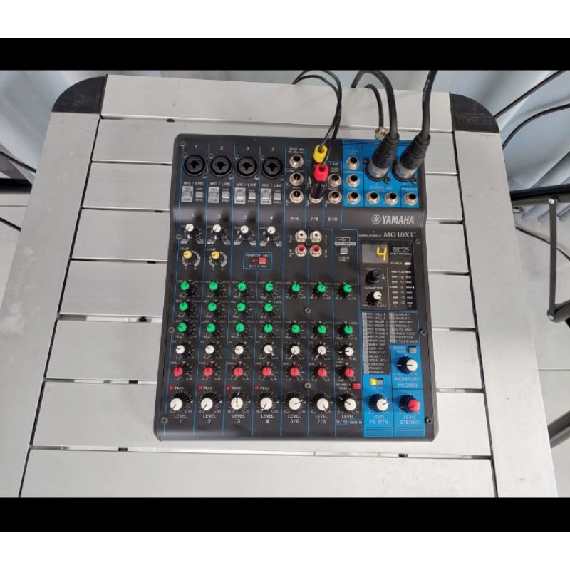 Paket sound system Yamaha dbr 15 dan mixer Yamaha mg 10xu