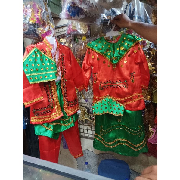Baju adat anak banjar cewe