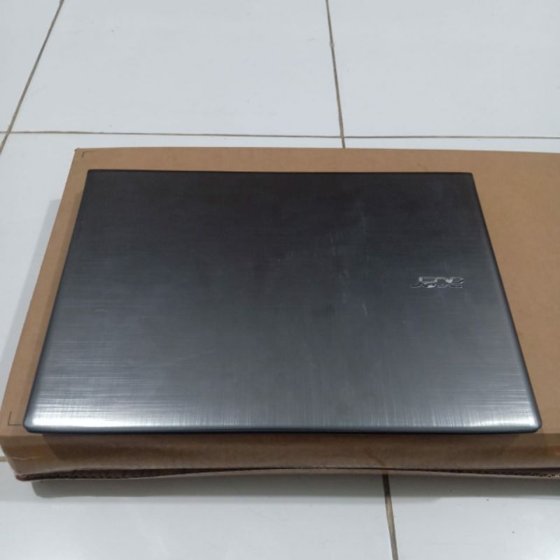 Laptop Acer Aspire E5-476G Core i5-8250U Gen 8th Double Vga Nvidia Geforce MX130 2 GB Ram 4GB HDD 1TB Windows 10