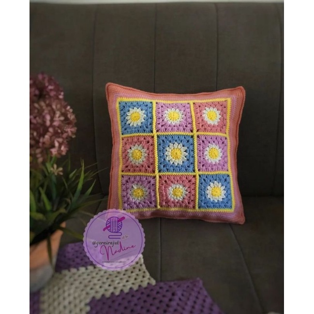 sarung bantal sofa rajut, size 40x40