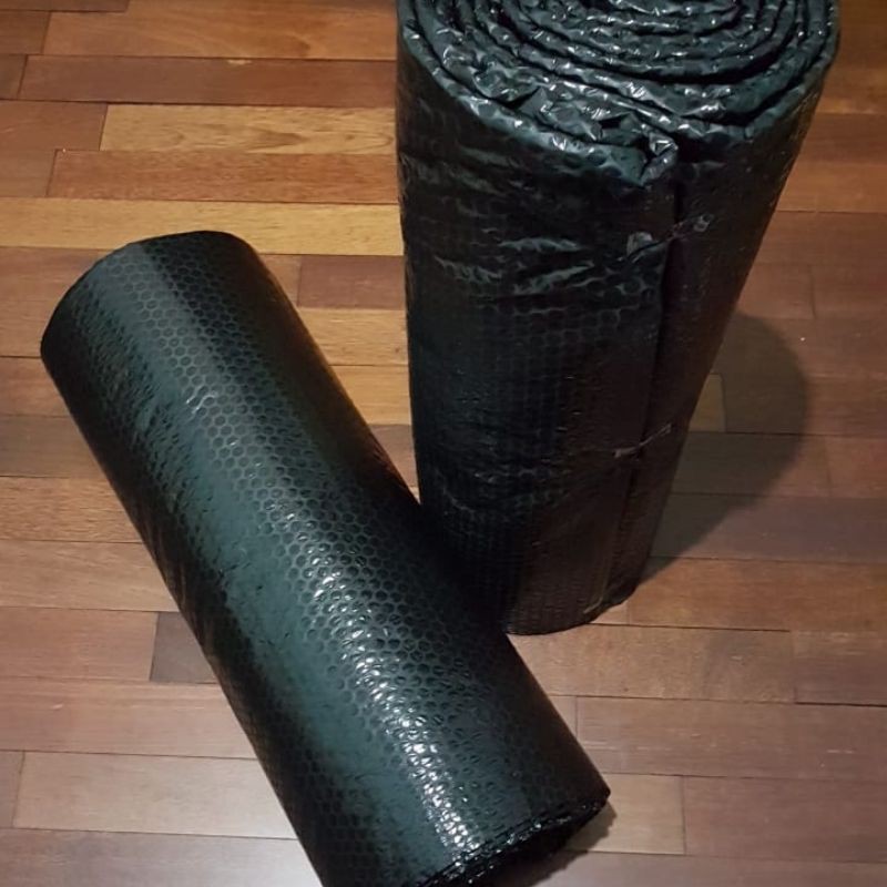 

Bubble Wrap / Pelindung Paket Hitam Tebal